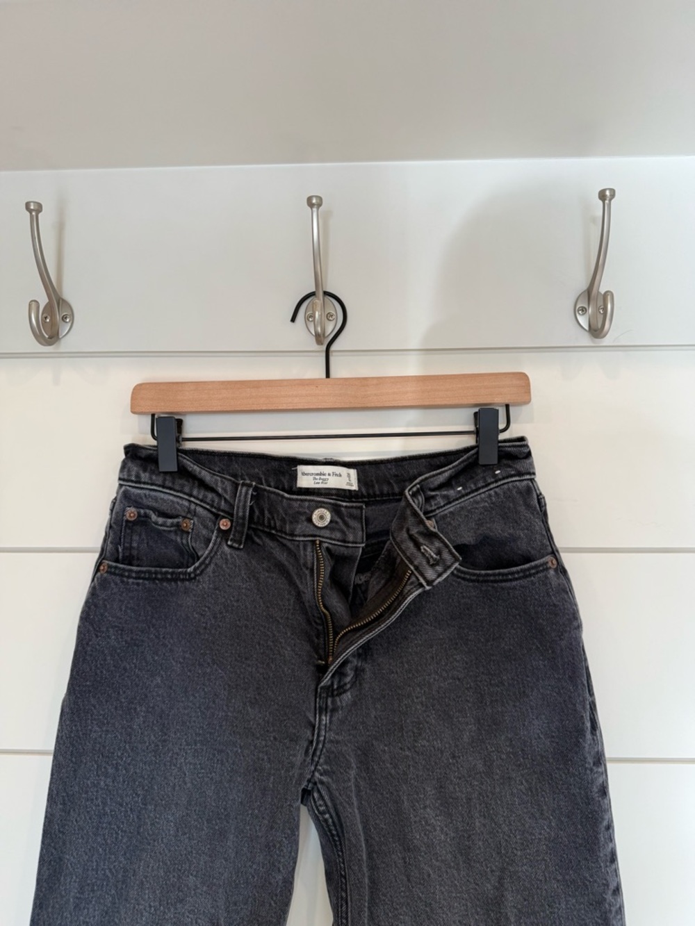 Abercrombie & Fitch The Baggy Low Rise Jeans 25 Long - Picture 7 of 9